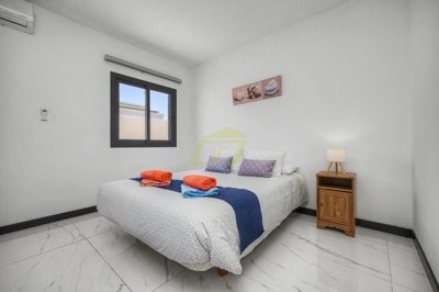 3 bedroom detached villa in Playa Blanca for sale
