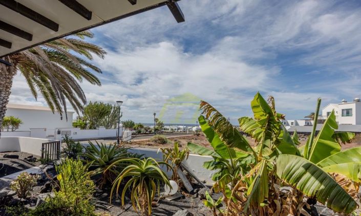 Image No.2-3 Bed Villa for sale