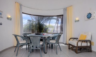 Amazing villa with three bedrooms and two bathrooms in Charco del Palo