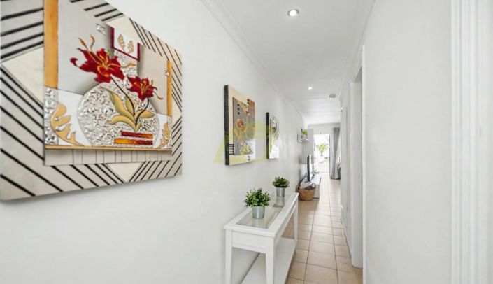 Image No.10-1 Bed Apartment for sale