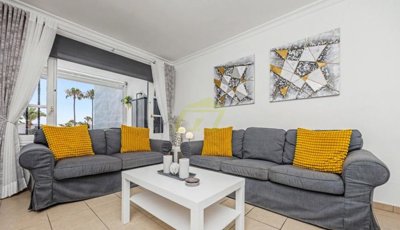 1 bedroom 1 bathroom apartment on frontline complex with communual swimming pools and on-site restaurants