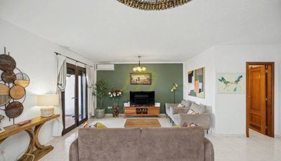 3 bed, 3 bath duplex with communual pool in Costa Teguise