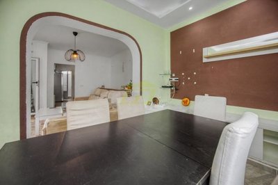 Fantastic 5 bedroom South Facing Villa in Playa Blanca