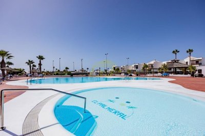 3 bedroom, 2 bathroom duplex in El Palmeral, Costa Teguise