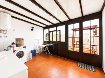 3 bedroom, 2 bathroom duplex in El Palmeral, Costa Teguise