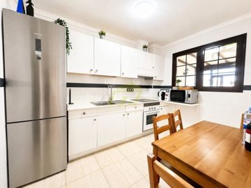 3 bedroom, 2 bathroom duplex in El Palmeral, Costa Teguise