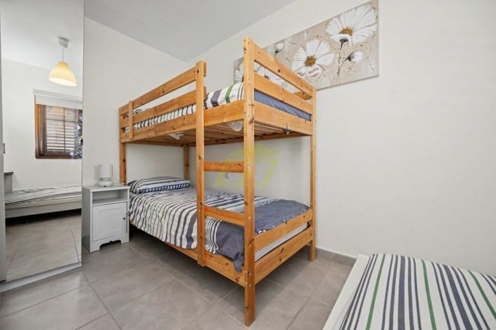 Image No.10-3 Bed Apartment for sale