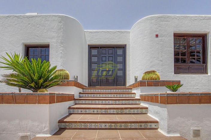 Image No.4-4 Bed Villa for sale