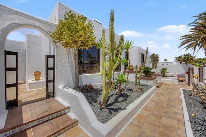Image No.6-4 Bed Villa for sale