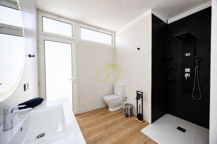 Image No.21-4 Bed Villa for sale
