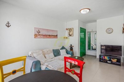 Excellent 2 Bedroom Apartment near beach and town centre in Playa Blanca