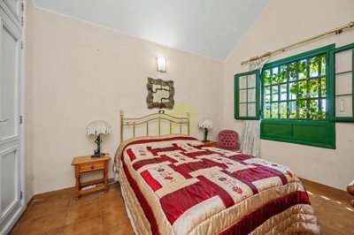 Rare opportunity to own a frontline positioned bungalow in beautiful complex