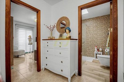 Modern Comfort in a Prime Playa Blanca Setting