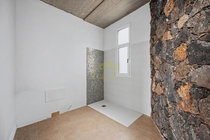 Image No.17-3 Bed Villa for sale