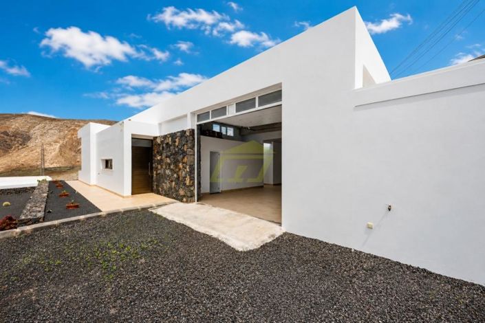 Image No.22-3 Bed Villa for sale