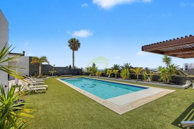 Luxury Villa in Puerto Calero with Panoramic Sea Views & Heated Pool