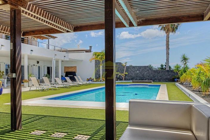 Image No.6-Villa de 5 chambres à vendre à Puerto Calero