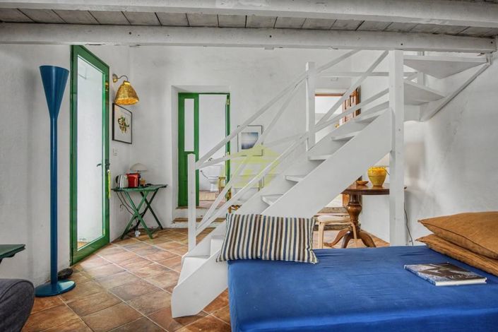 Image No.12-6 Bed Villa for sale