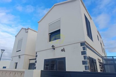 1 - Lanzarote, Property