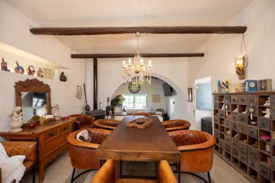 Traditional Canarian Property with Guest Apartments and Panoramic Sea Views