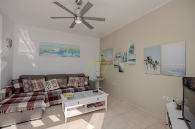 Turnkey ground floor apartment in top location
