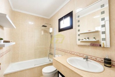 3 bedroom, 2 bathroom duplex in El Palmeral, Costa Teguise