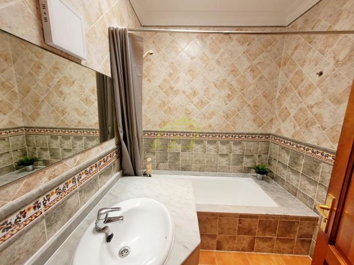 Image No.10-3 Bed Villa for sale