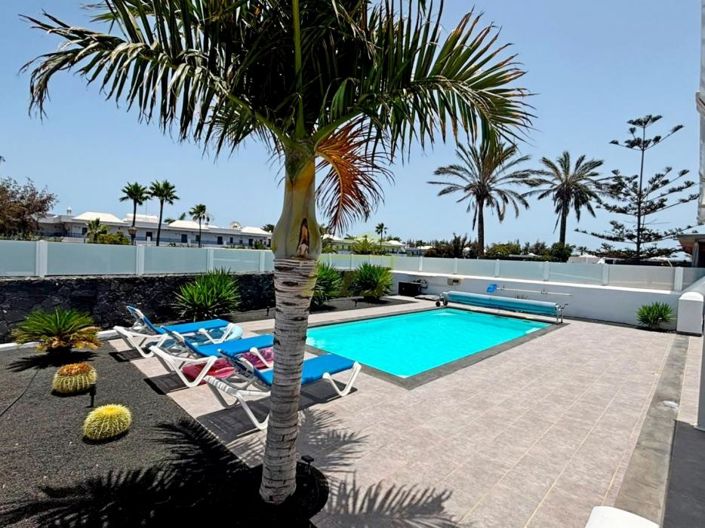 Image No.3-3 Bed Villa for sale