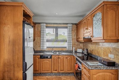 Detached villa boasting panoramic sea views in Playa Blanca