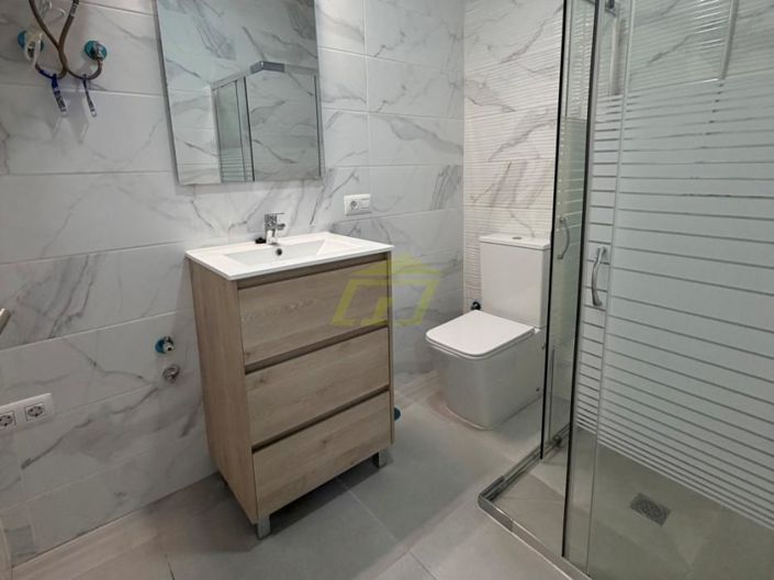 Image No.6-2 Bed Commercial for sale
