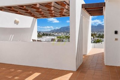 Playa Blanca villa with pool, garage and investment potential