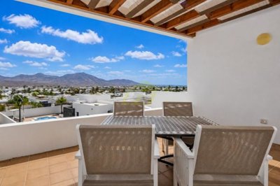 Playa Blanca villa with pool, garage and investment potential