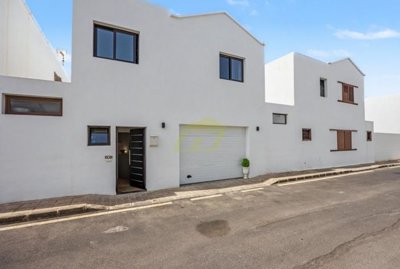 Exceptional designer home with separate living accommodation