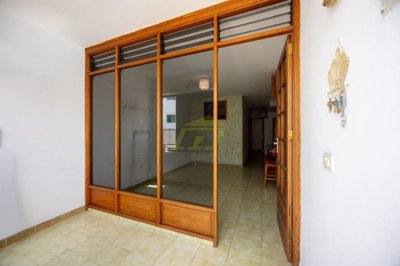 Close to the old town harbour and the beach in Puerto del Carmen