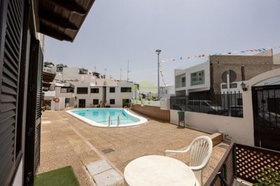 Close to the old town harbour and the beach in Puerto del Carmen