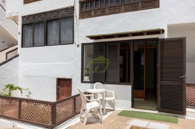 Close to the old town harbour and the beach in Puerto del Carmen