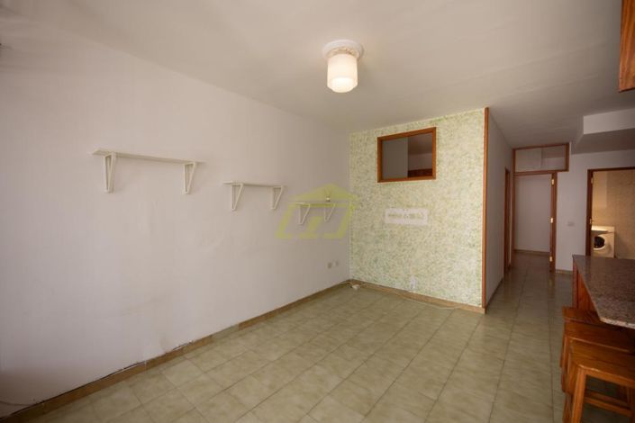 Image No.5-2 Bed Commercial for sale