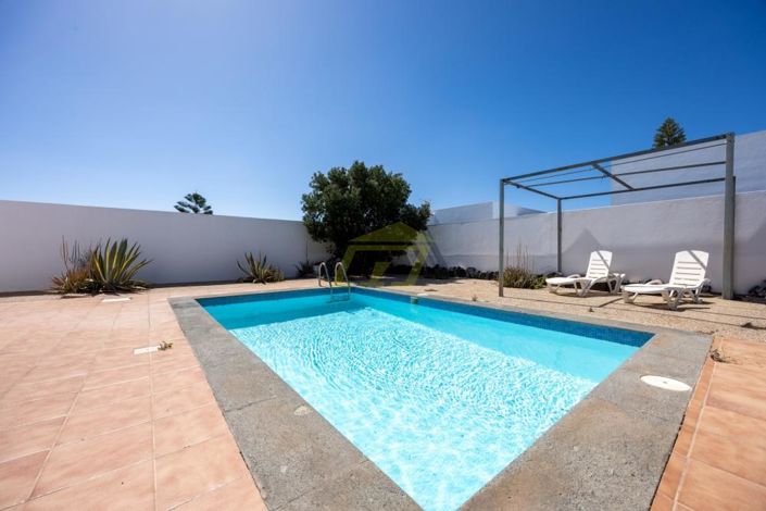 Image No.13-3 Bed Villa for sale