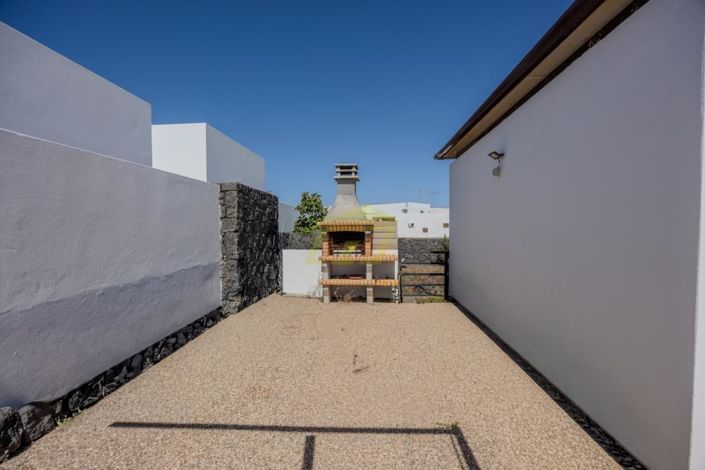 Image No.14-3 Bed Villa for sale