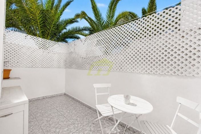 Image No.5-2 Bed Villa for sale