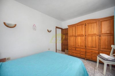Frontline property with sea views and communal pool
