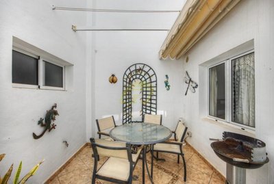 Superb 2 bedroom apartment with communual pool in Costa Teguise