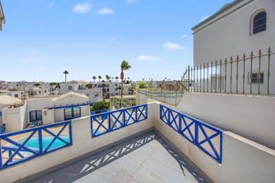 An immaculate property with outdoor space close to the beach in Puerto del Carmen