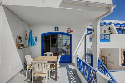 An immaculate property with outdoor space close to the beach in Puerto del Carmen