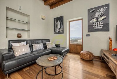 Exclusive refurbished villa in Tinajo