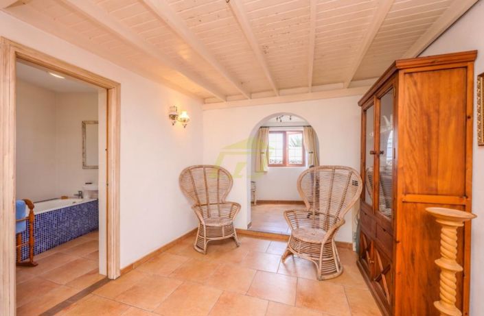 Image No.8-3 Bed Villa for sale