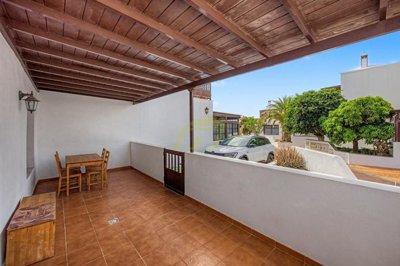 Well-Presented Two-Bedroom Duplex with Private Outdoor Areas