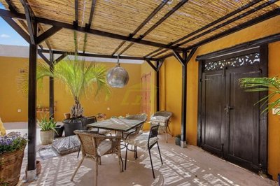 Charming Rural Retreat with Character, Outdoor Spaces and Guest Potential