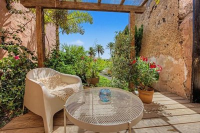 Charming Rural Retreat with Character, Outdoor Spaces and Guest Potential