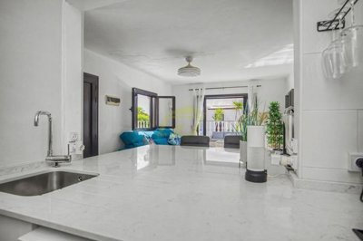 Beautifully renovated 2 bedroom corner plot bungalow in the sought-after Playa Bastián complex